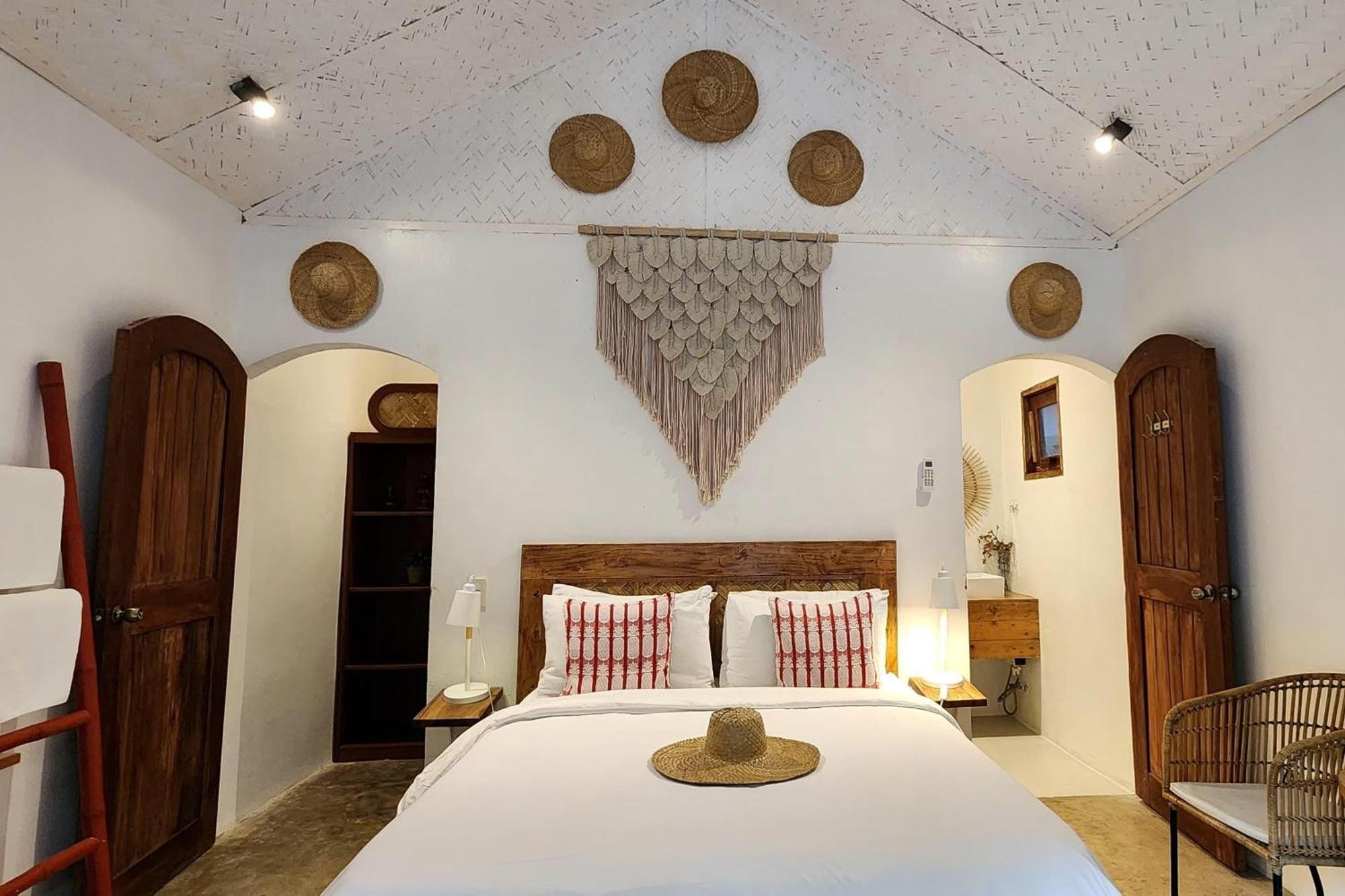 Sirom Beach House Tambobong Luaran gambar